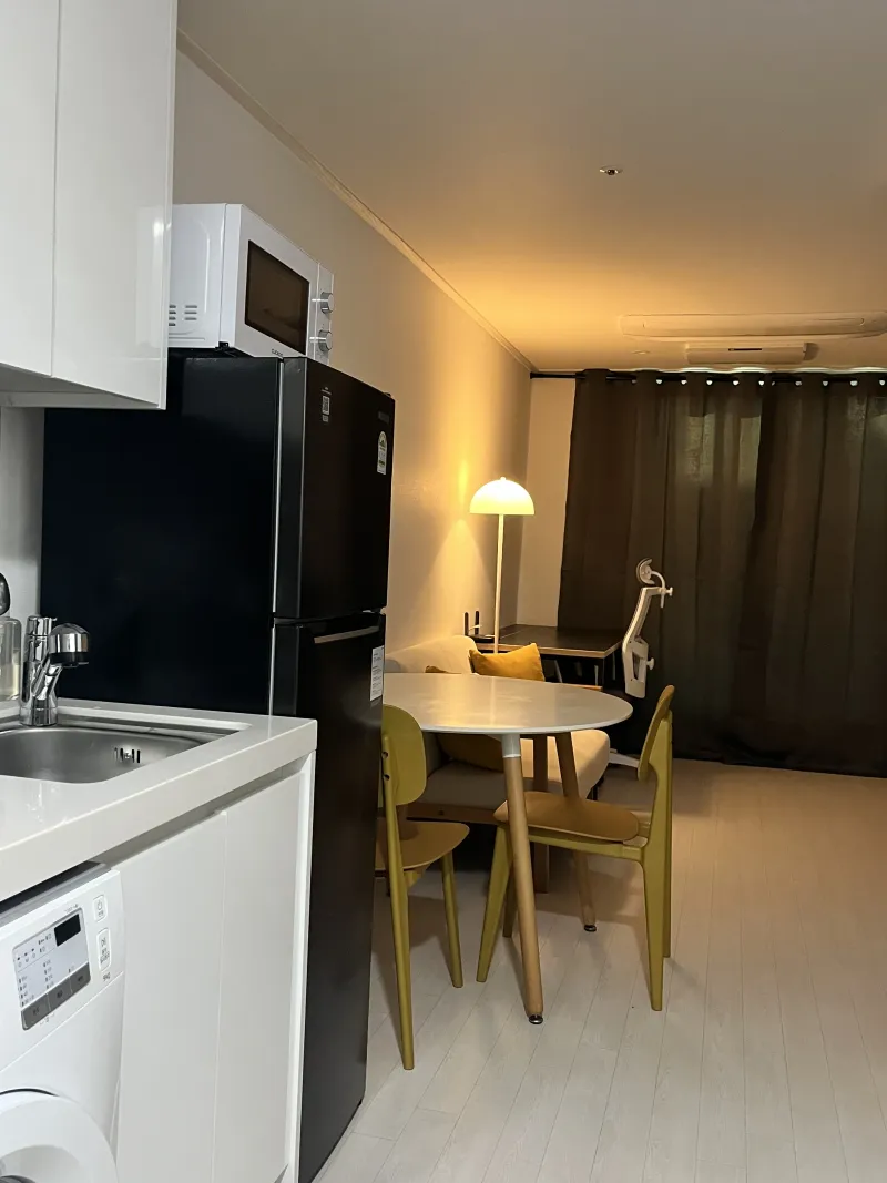 [Jongno, Seoul] 5-minute walk from Hyehwa Station / Premium Studio Room 203 9