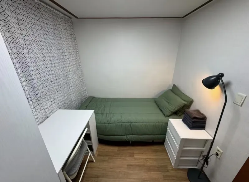 [Mapo, Seoul] Private Room 1 in a fully furnished women-only share house 5 minutes walk from Hapjeong Station 2
