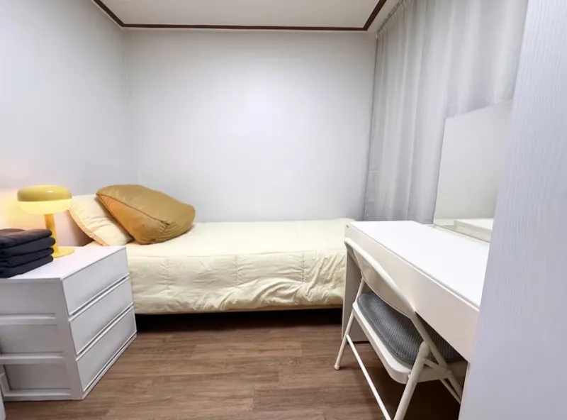 [Mapo, Seoul] 5-minute walk from Hapjeong Station/Full-furnished/Female-only share house, 2 private rooms 2