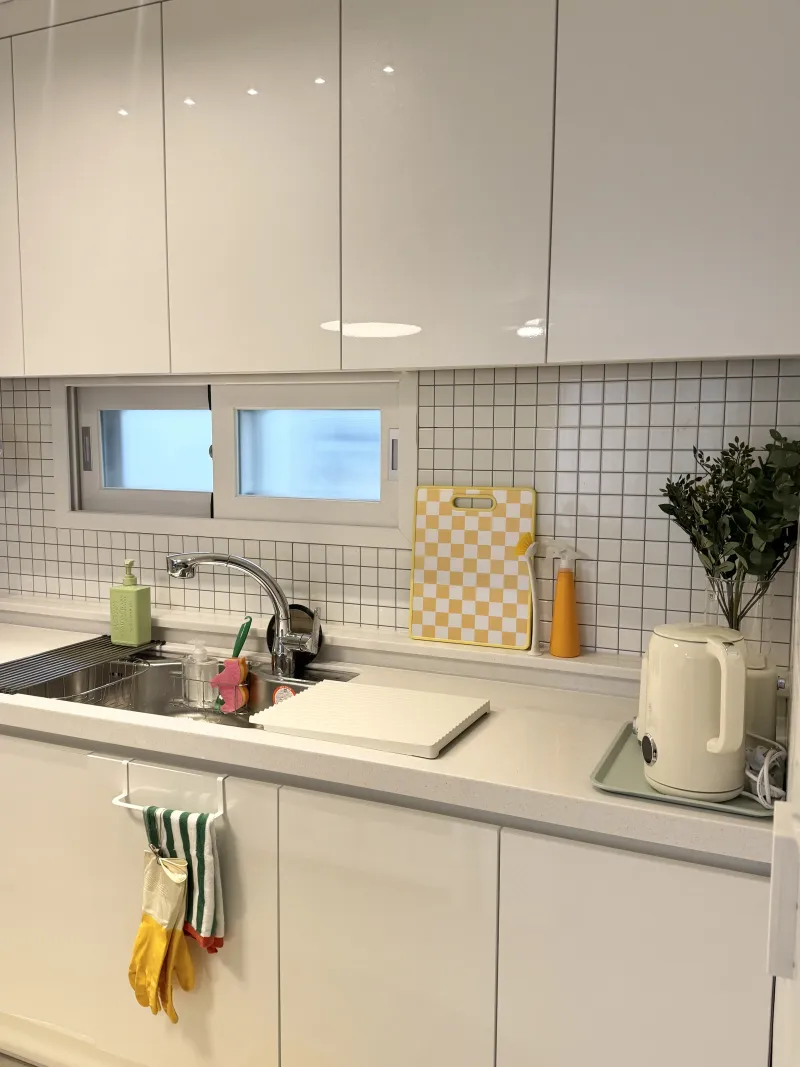 [Mapo, Seoul] Hapjeong Station Area/6 people/3 rooms/Fully furnished/Group 38