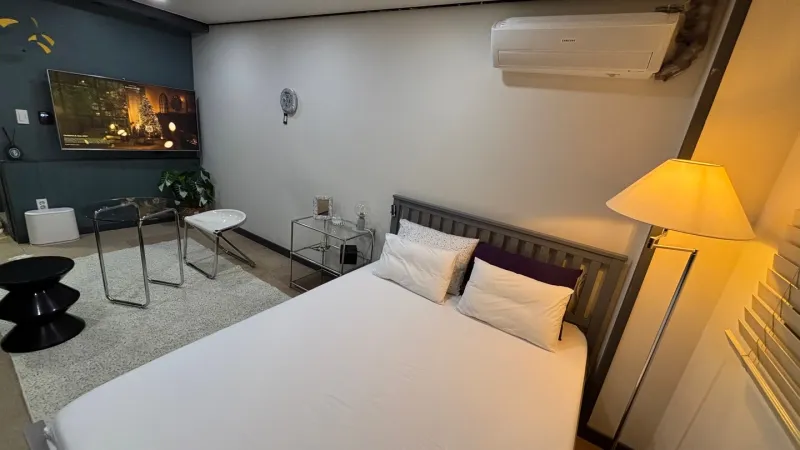 [Dong-gu, Daejeon][Daejeon Station Special] Tempur Queen Bed + Emotional Safety Accommodation + Free Parking + Netflix + Business Trip 16