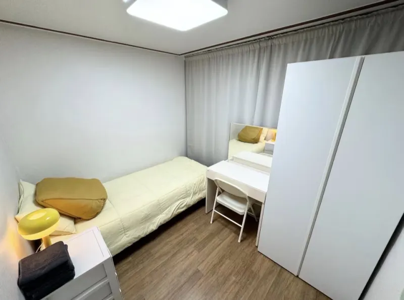 [Mapo, Seoul] 5-minute walk from Hapjeong Station/Full-furnished/Female-only share house, 2 private rooms 4