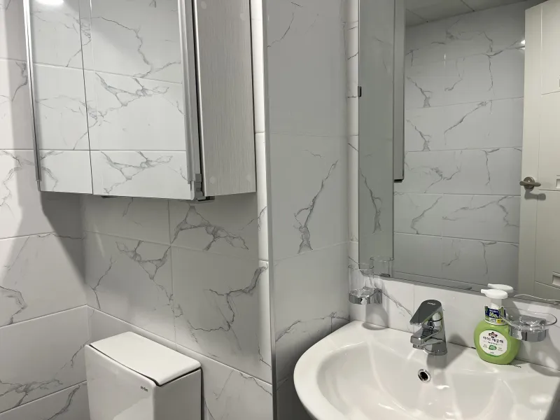 [Jongno, Seoul] 5-minute walk from Hyehwa Station / Premium Studio Room 203 4