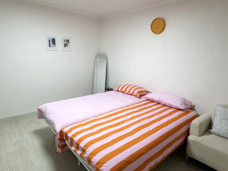 [Mapo, Seoul] Hapjeong Station Area/6 people/3 rooms/Fully furnished/Group 19
