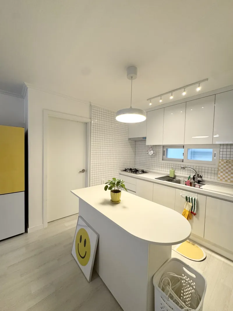 [Mapo, Seoul] Fully furnished 3-room apartment, 1-minute walk from Hapjeong Station 53