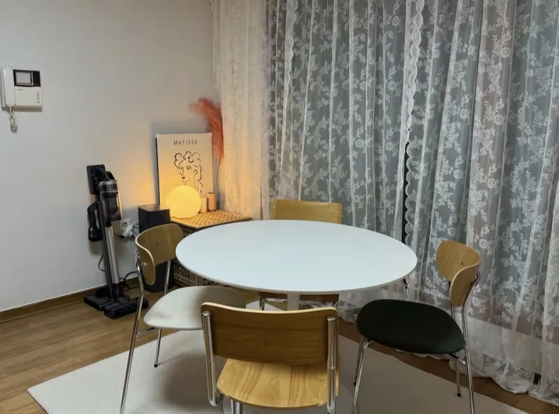 [Mapo, Seoul] Private Room 1 in a fully furnished women-only share house 5 minutes walk from Hapjeong Station 16