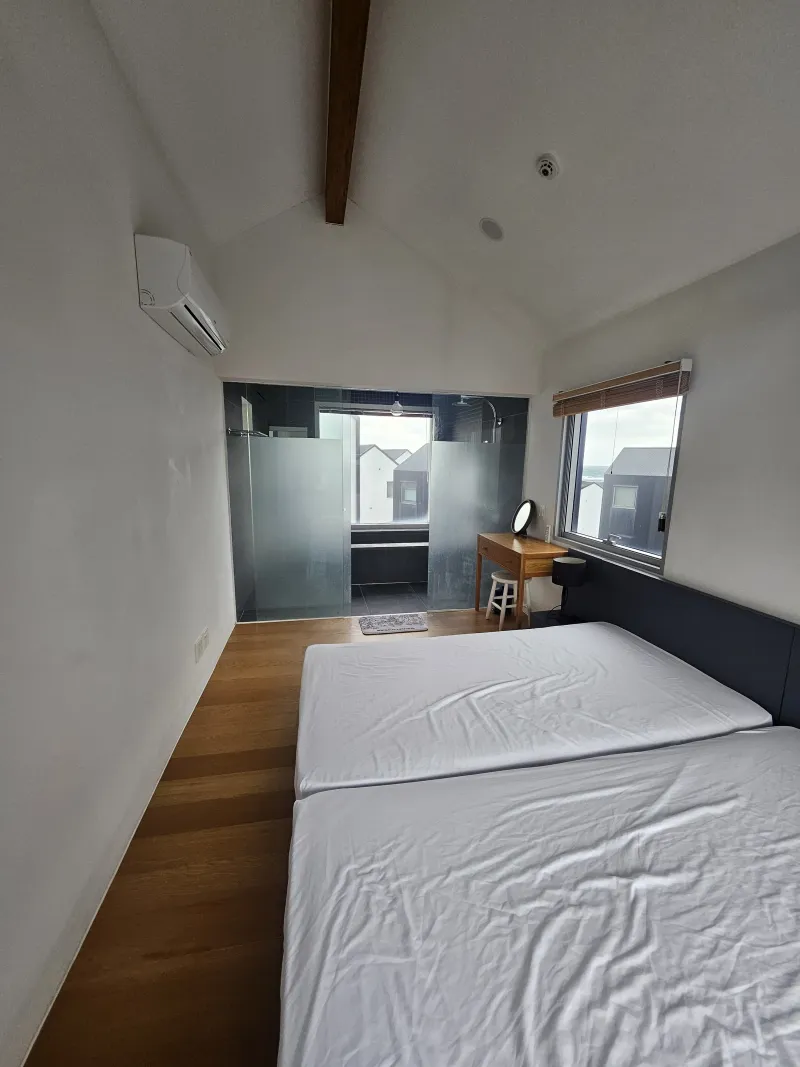 [Gujwa, Jeju] Townhouses with emerald sea views along the coastal road 4
