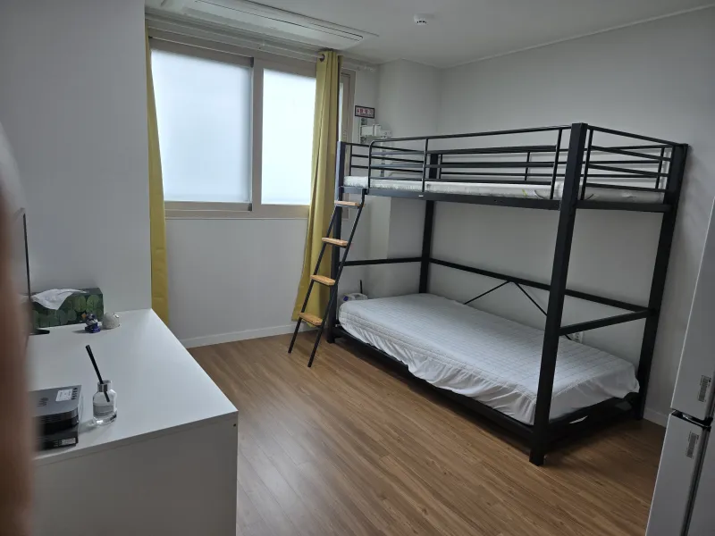 [Seongsan, Seogwipo] One-room apartment 303 with a view of a garden blooming with flowers in all four seasons. 2
