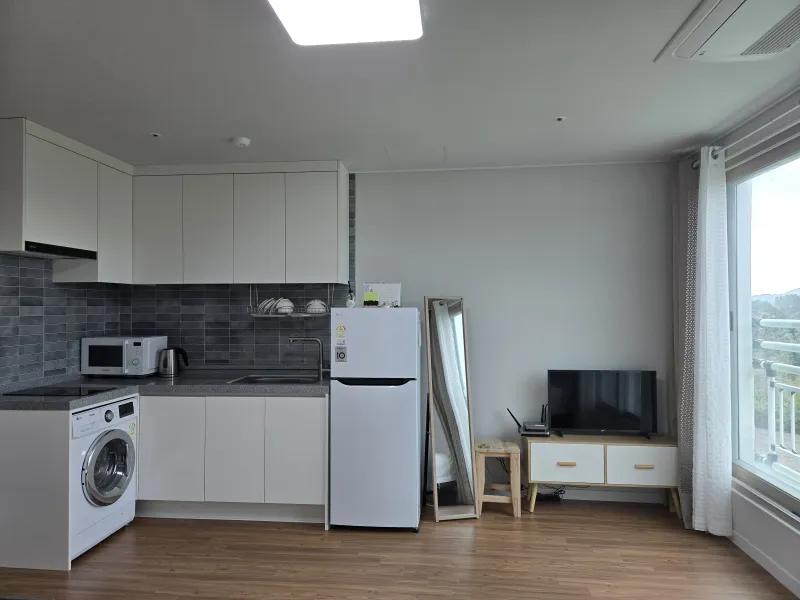 [Seongsan, Seogwipo] One-room apartment 309 with a view of a garden blooming with flowers in all four seasons. 4