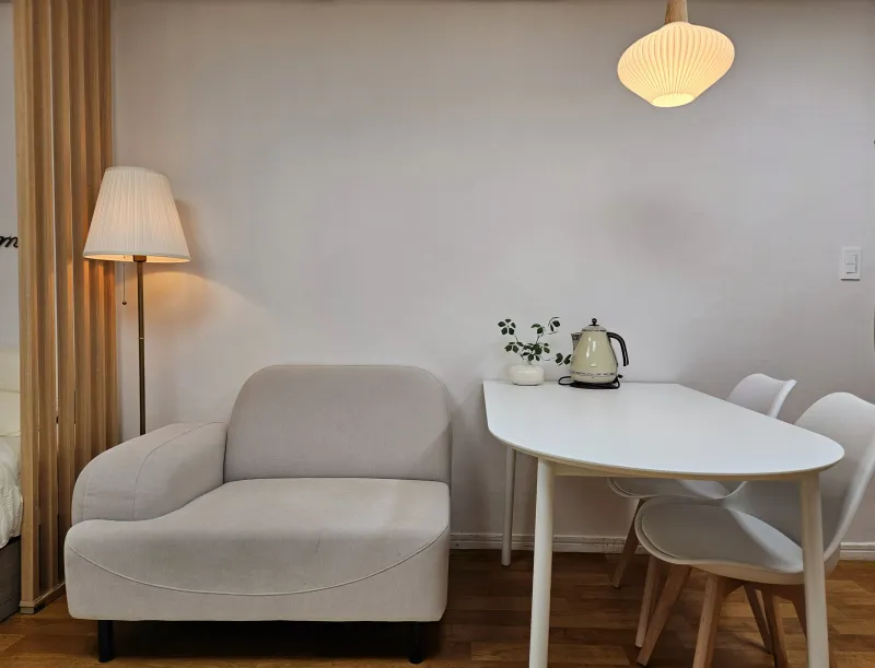 [Dongdaemun, Seoul] 1-minute walk from Hoegi Station! 5G+OTT commute/work from home, fully equipped studio. 12