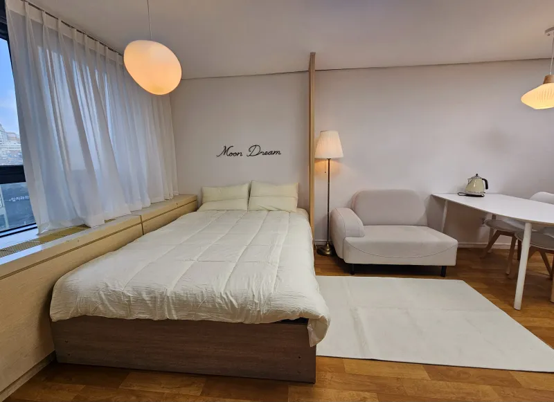 [Dongdaemun, Seoul] 1-minute walk from Hoegi Station! 5G+OTT commute/work from home, fully equipped studio. 14