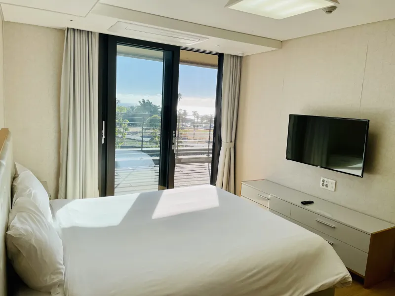 [Saekdal-dong, Seogwipo] Jeju Jungmun Beach Premium Resort Surfing Spot #SpecialDiscount# 2