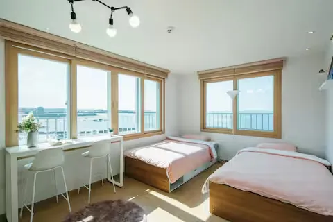 [제주 한림] 비양도 / 석양 뷰 베란다에서 낚시 문어잡는 바다위 하우스 11