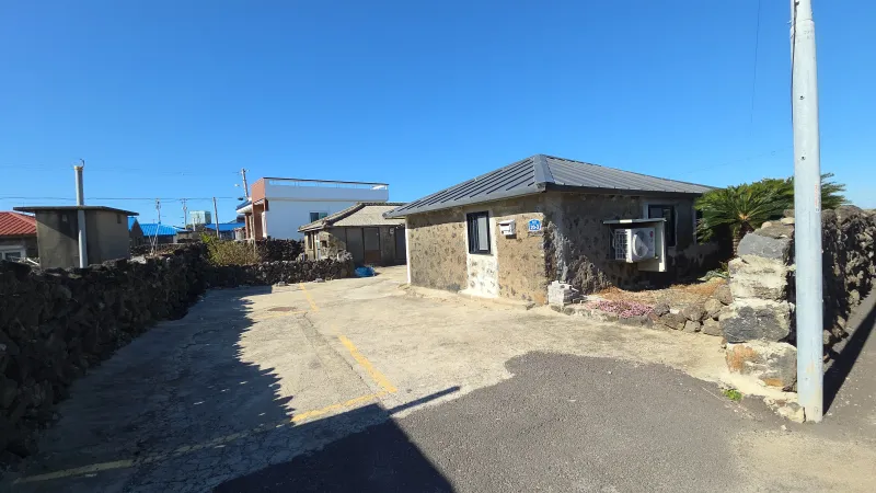 [Hangyeong, Jeju] Private house with ocean view, spacious garden, and neat interior in a quiet seaside village on the west 103