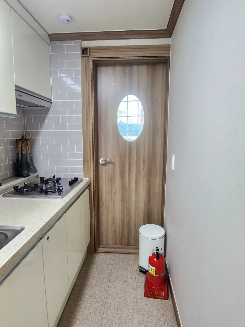 [Jeonju][Jeonju, North Jeolla Province] Hanok Village (10-minute walk) / City Hall / Samsung Life Insurance / Daewoo Building / Catholic Diocese Office / Jeil High School 6