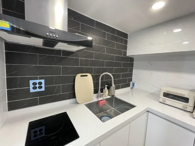 [Dongjak, Seoul] Women-only room 201, 1-minute walk from Sindaebang Samgeori Station 15