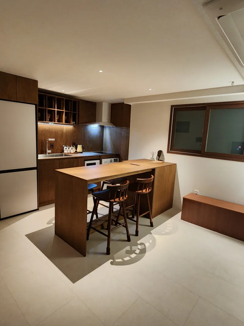 [Yongsan, Seoul] A two-room apartment with a cafe atmosphere, 8 minutes walk from Itaewon Station and 6 minutes walk from Noksapyeong Station. 16