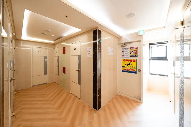 [Yeongdeungpo, Seoul] One-room apartment, 10 seconds walk from Daebang Station 18