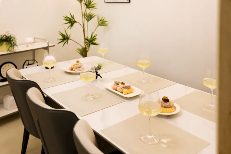 [Mapo, Seoul] Triple station area, Hongdae, Myeongdong, Gyeongbokgung Palace, and Yongsan nearby 30