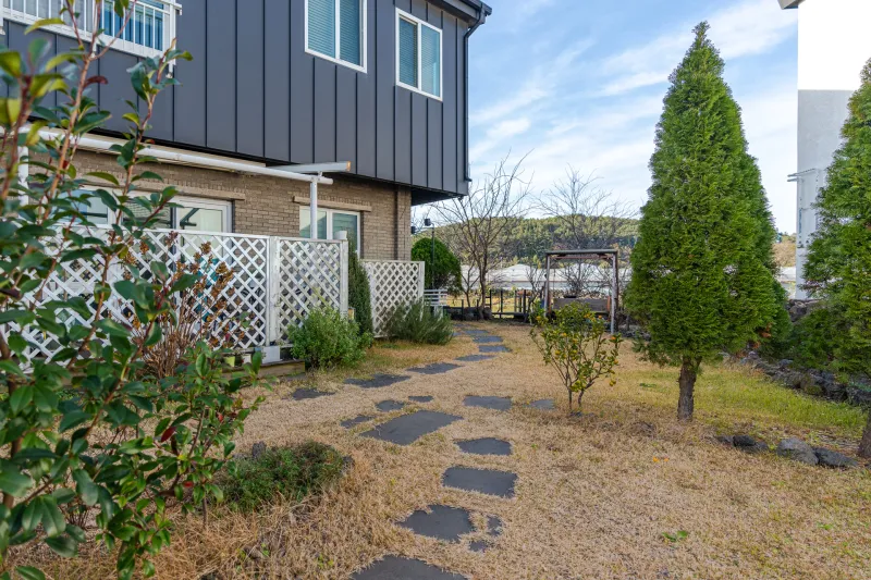 [Aewol, Jeju] A Jeju-style independent pension located in Bongseong-ri 6