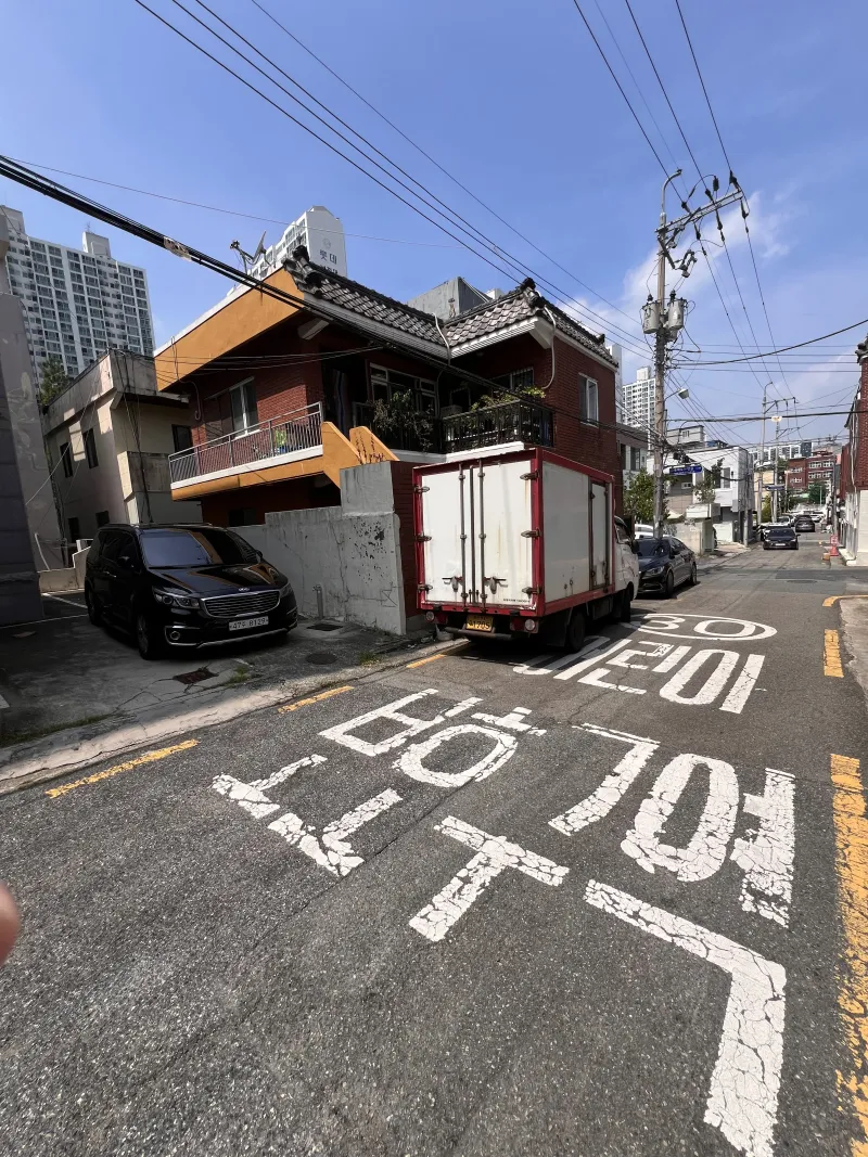 [Buk-gu, Busan] 1st floor of a two-room detached house located 1 minute from Hwamyeong Station 6