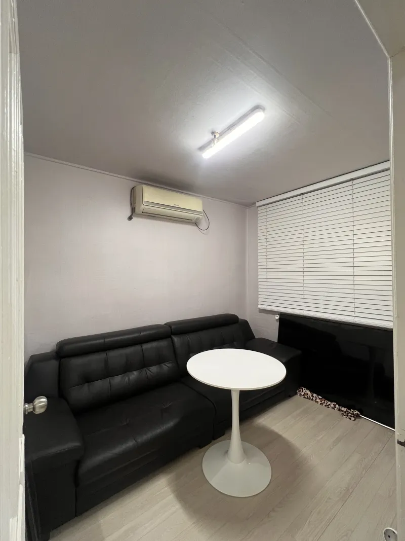 [Buk-gu, Busan] 1st floor of a two-room detached house located 1 minute from Hwamyeong Station 3