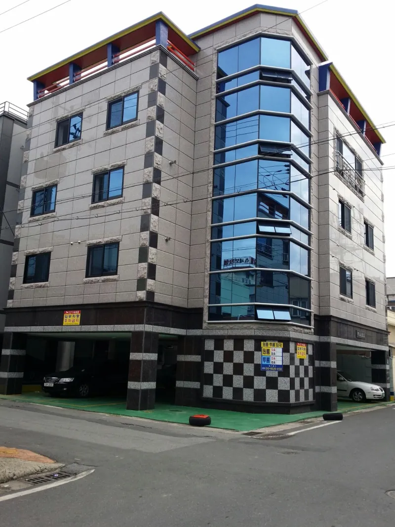 [Gyeongju] One-room apartment #205, 3-minute walk from the terminal 20