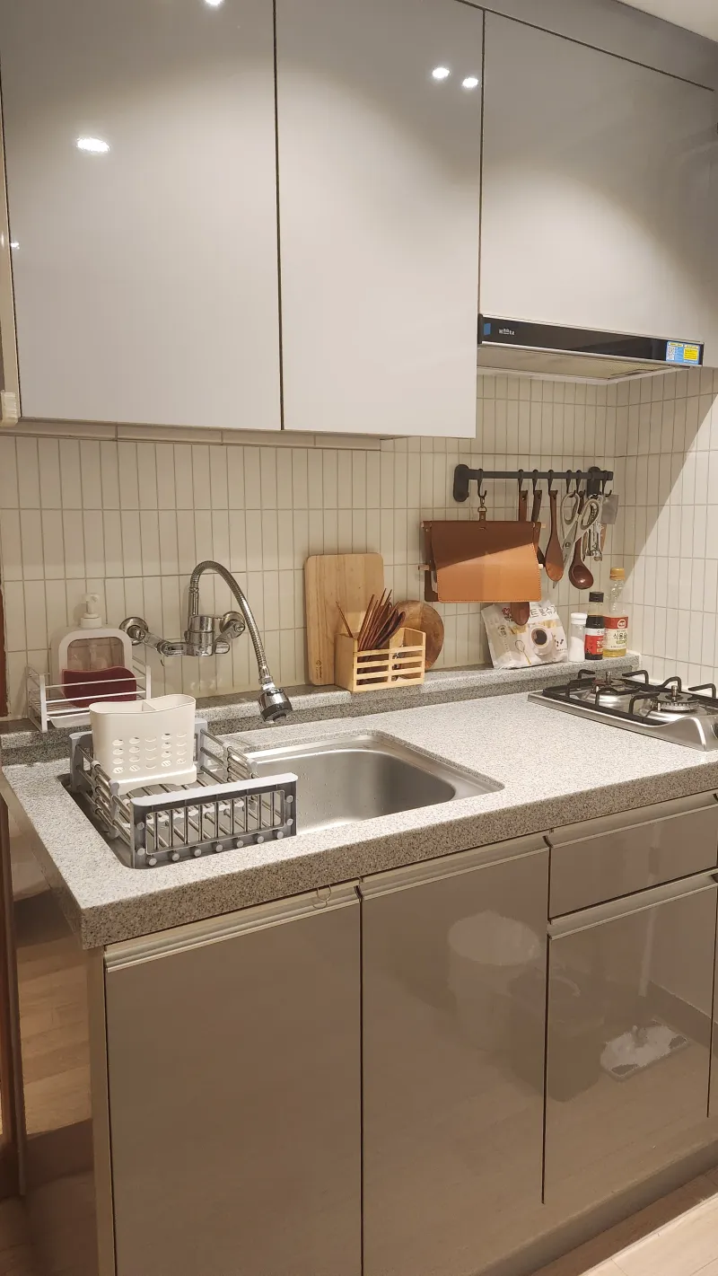 [Yuseong, Daejeon] Quiet Guam Station, 5 minutes' walk, 3 beds 7
