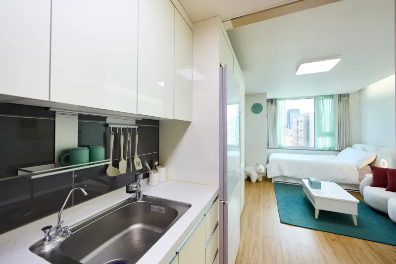 [Gangnam, Seoul] A beautiful one-room apartment right next to Bongeunsa Temple, 30 seconds from Samseong Central Station. 15