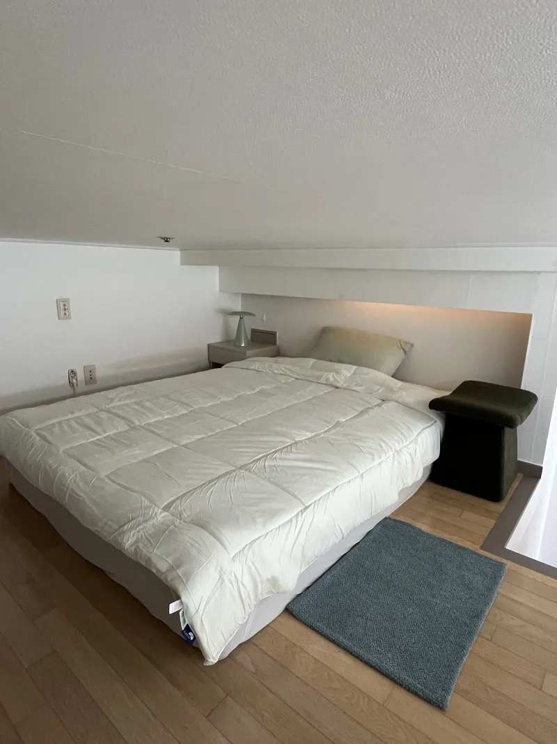 [Gangnam, Seoul] Two-bedroom duplex near Gangnam Station Exit 12 24