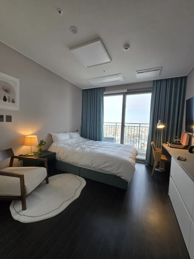[Pyeongtaek] 3 minutes from Seojeong-ri Station *Warm lighting*Calm hotel feel 2