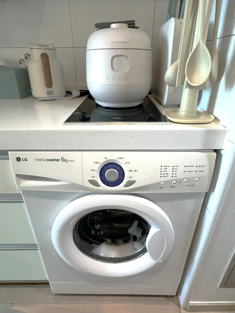 [Gangnam, Seoul] Two-bedroom duplex near Gangnam Station Exit 12 18