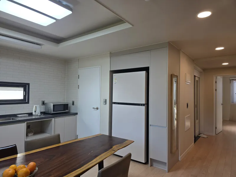 [Aewol, Jeju] Forest House with green trees and rest 17