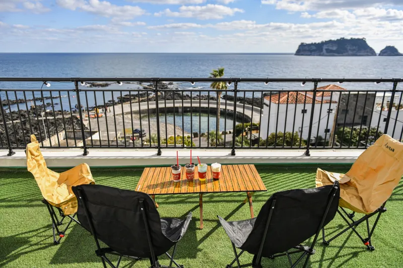 [Beophwan-dong, Seogwipo] 3rd Floor House with Beophwan Ocean View/Beomseom Island View / Three-Room Apartment / Infants and Toddlers Welcome 42