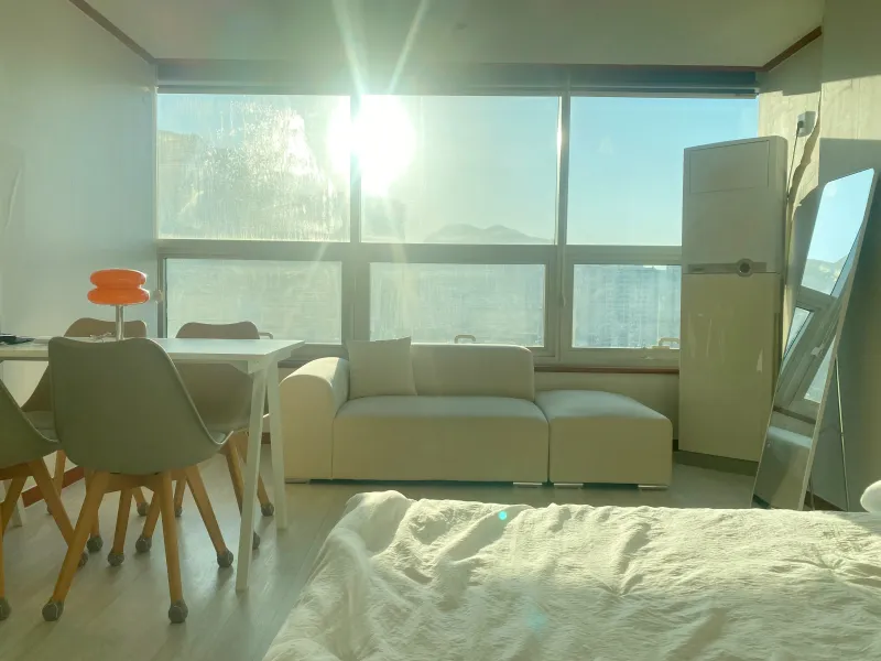 [Anyang] 2-minute walk from Beomgye Station, downtown area, 2 queen beds, free parking 15