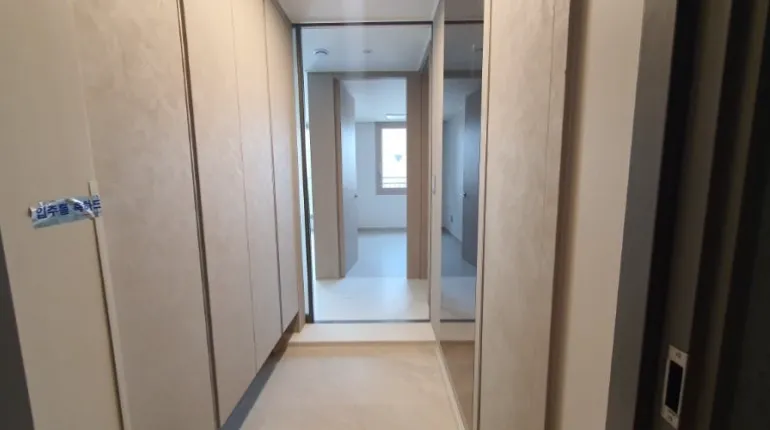 [Yuseong, Daejeon] Yonggye-dong Room 3, Room 2 Officetel 19