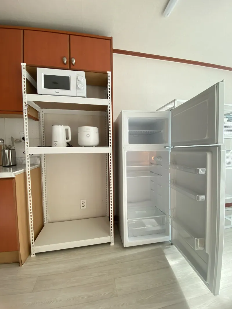 [Anyang] 2-minute walk from Beomgye Station, downtown area, 2 queen beds, free parking 22