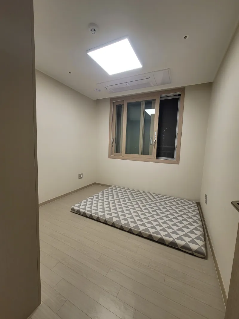 [Yuseong, Daejeon] Yonggye-dong Room 3, Room 2 Officetel 7