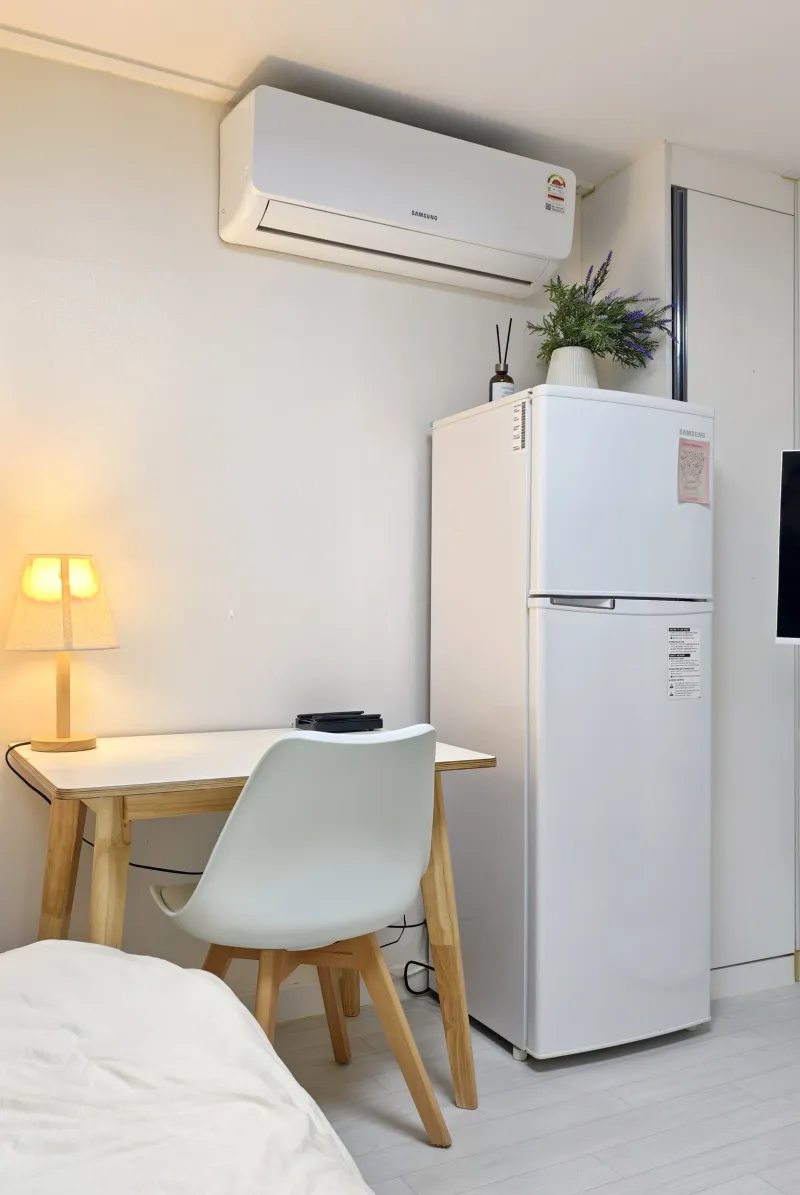 [Gwanak, Seoul] 3-minute walk from Sillim Station, 1.5-floor fully furnished one-room 5
