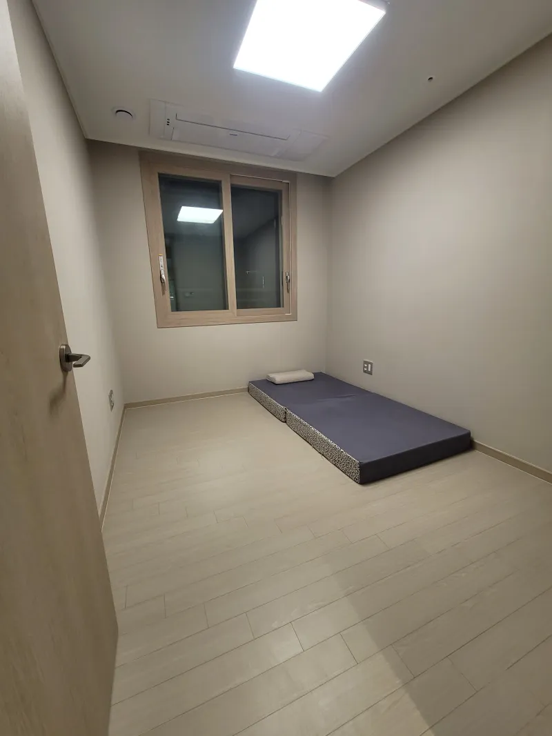 [Yuseong, Daejeon] Yonggye-dong Room 3, Room 2 Officetel 8