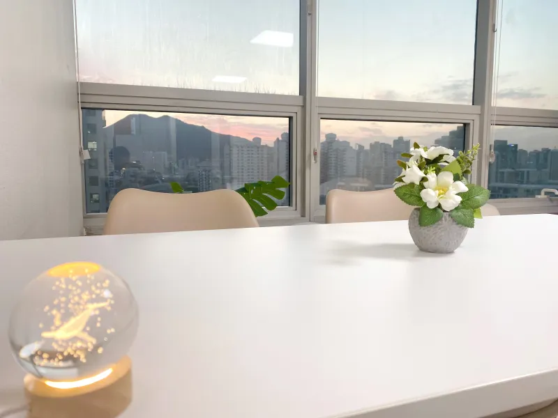 [Anyang] 2-minute walk from Beomgye Station, downtown area, 2 queen beds, free parking 25