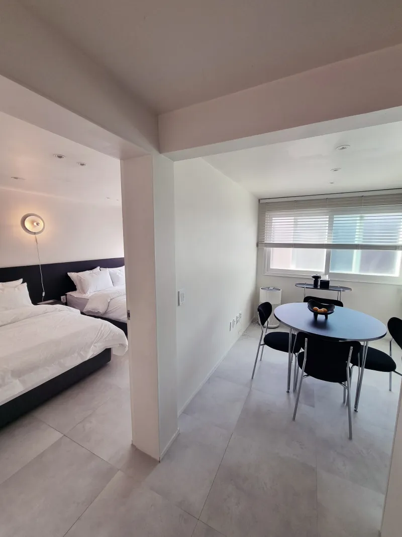[Mapo, Seoul] Two-room apartment in the Hongdae, Sangsu, and Hapjeong triple station area 2