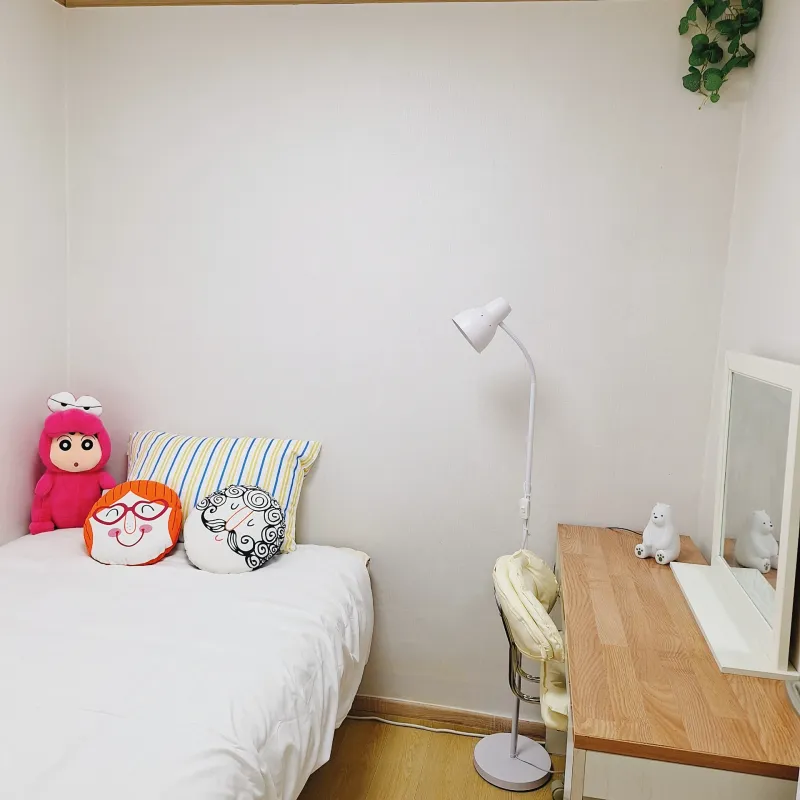 [Gwanak, Seoul] Seoul National University Naksungdae Station Three-Room Apartment 14