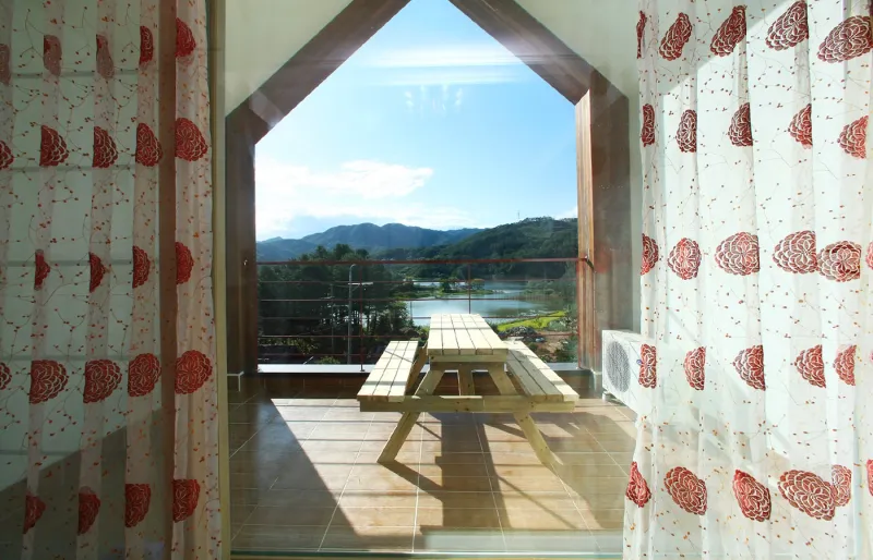 [Gapyeong] A healing and co-housing experience spot nestled in a mountainous area surrounded by rivers and lakes. 8