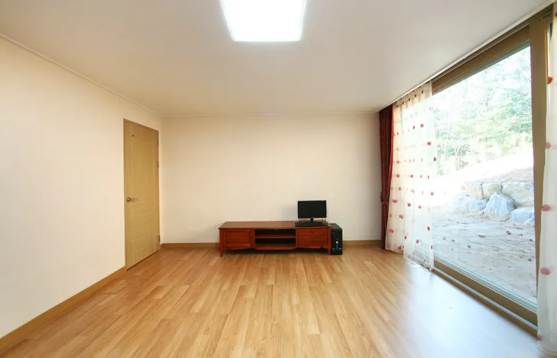[Gapyeong] A healing and co-housing experience spot nestled between mountains and a lake 3