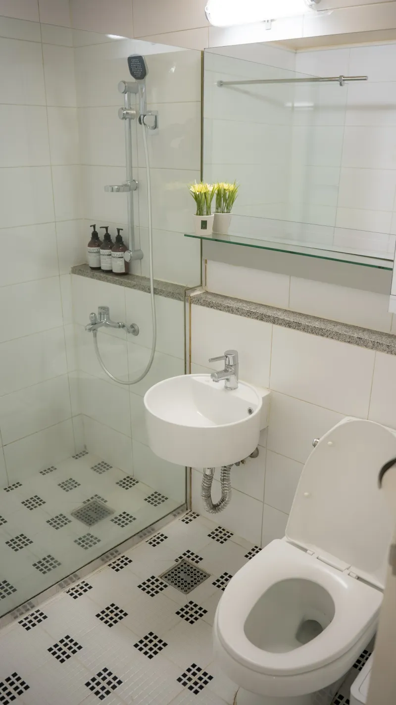 [Yeongdeungpo, Seoul] Spacious room with a full view, 3 minutes from National Assembly Station 8