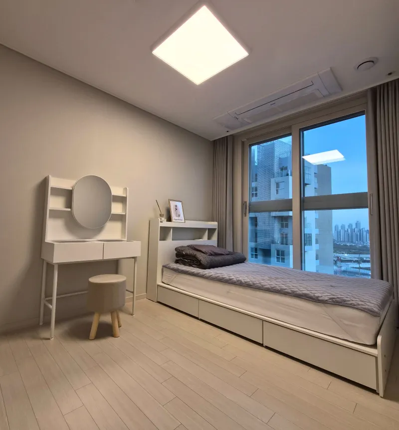 [Seohae, Incheon] Cheongna International City Station Two-Room Apartment in Top Condition 2