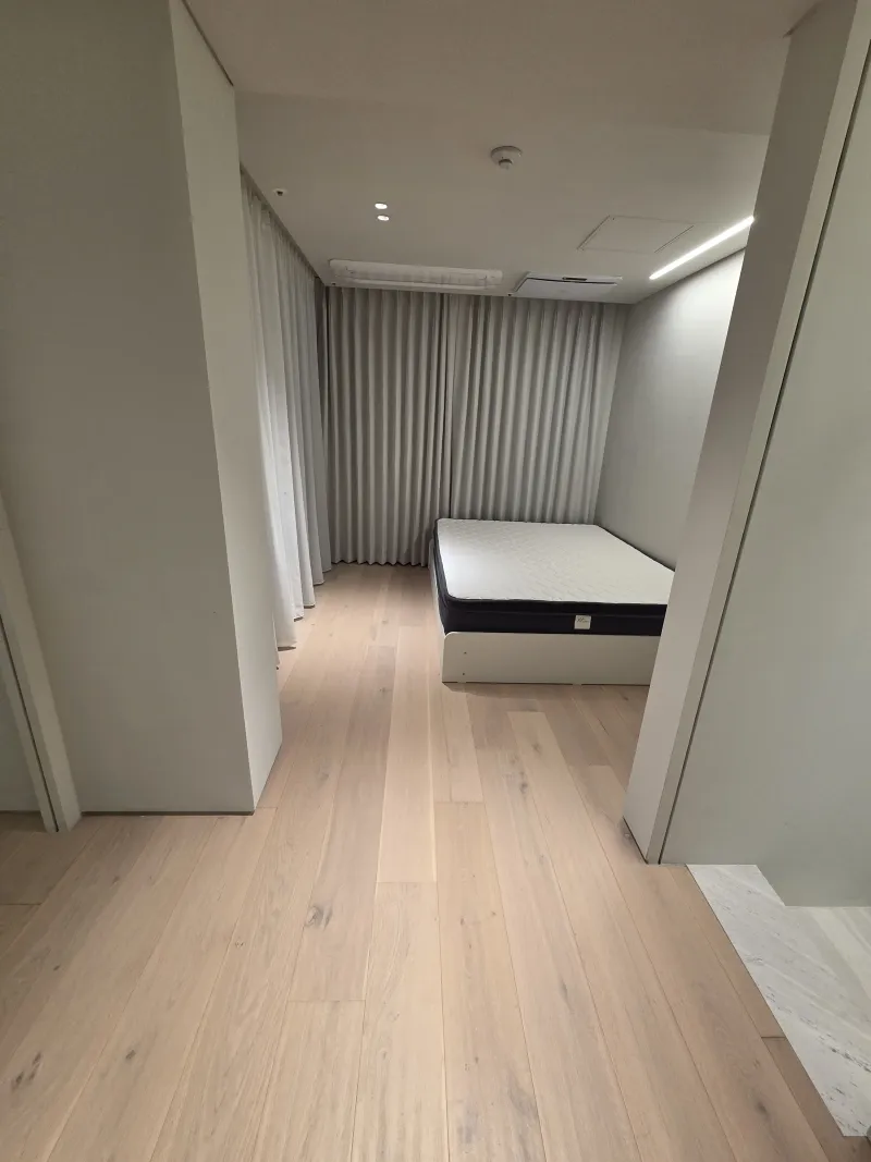 [Gangnam, Seoul] Duplex luxury officetel near Gangnam-gu Office Station, Hakdong Station, Seolleung Station, and Eonju Station 3