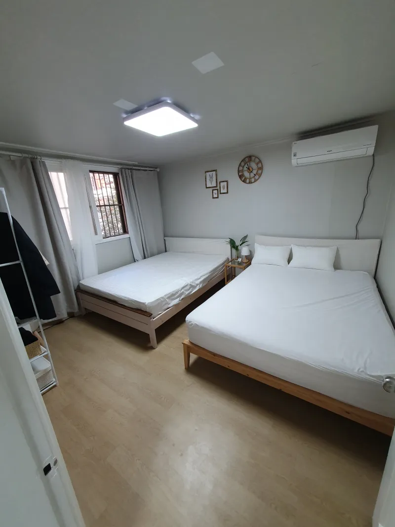 [Mapo, Seoul] Detached studio apartment #102 near Sinchon and Hongik University Station 2
