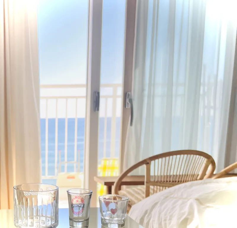 [강원 양양] 바다가 한눈에 보이는 방#침대일출#파도소리 들으며 잠드는 2